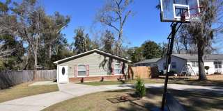 208 Gunter Street Gallery 1