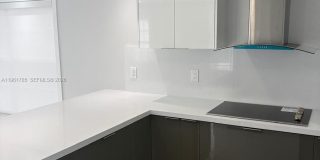 10225 NW 57th Ter Gallery 37