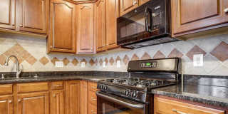 25859 KIRKWOOD Square Gallery 15