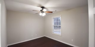 125 Centennial Drive Gallery 36