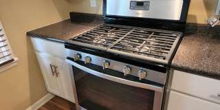 Bungalow Style w/  " Lots of New " Gallery 10