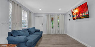 1716 SW 11th Ct Gallery 1