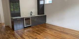 2321 Carter Avenue Gallery 23