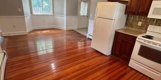 Nicely renovated 3 bed 2 bath near Tenean Beach! Gallery 12