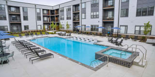 Pullman Pointe Gallery 43