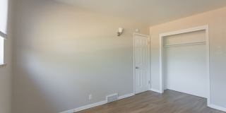 710 30th Street Gallery 8