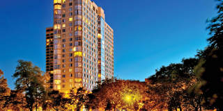 Hyde Park Tower Apartments Gallery 1