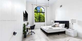 1061 NW North River Dr Gallery 18