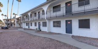 Lumina on 19th Gallery 17