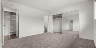 Sunset Square Gallery 36