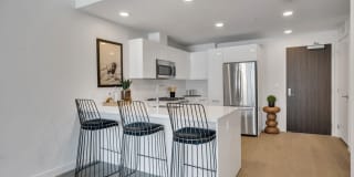 Kurve on Wilshire Kurve on Wilshire Gallery 11