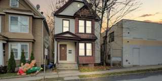 81 Holmes Street Gallery 1
