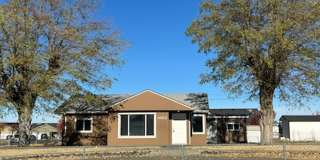 Charming 3-bedroom, 1-bathroom home located in the vibrant community of Pasco, WA. Gallery 1