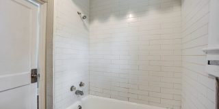 Freshly Updated 2 Bedroom House Gallery 12