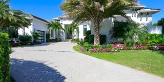 ** YOU WANT LUXURY AT ITS FINEST**ABSOLUTELY STUNNING ENTERTAINMENT 4\5 MOORINGS HOME ** Gallery 3
