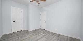 6128 South Ingleside Ave. Gallery 7