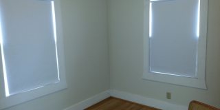 AUGUST RENT FREE!!!  4 Bedroom Duplex in DOWNTOWN IOWA CITY! Gallery 10