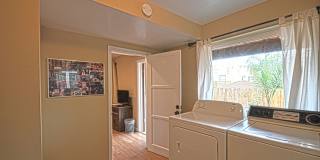 Beautifully Renovated Craftsman with Private Yard & Guest Suite in Prime Bankers Hill Gallery 29