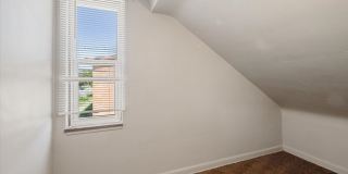 5074/5076 Chalmers - Alejandro Soto Gallery 19