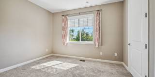 6 Bedroom Single Family in Lafayette Gallery 16