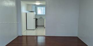 220 Collins Ave Gallery 9