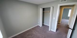 454 N 18th Ave Gallery 21