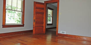 You need to see this beautiful home in Maryville City Gallery 14