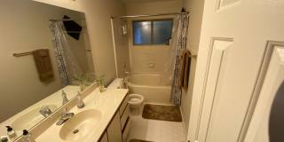Room in 2 Bedroom Home at Sunpointe Dr Gallery 25