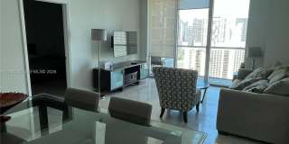500 Brickell Ave Gallery 7