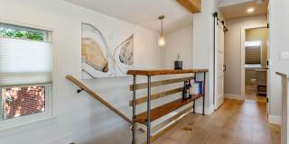 One Bedroom furnished ADU/apartment in The Highlands. Gallery 9