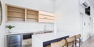 The Oliveen Gallery 18