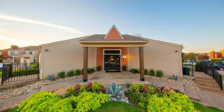 Huntington Circle Apartments Gallery 1