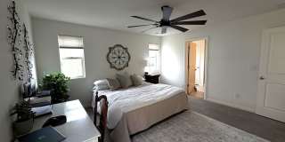 Modern West Arvada End-Unit with Cul-de-Sac Privacy & 2-Car Garage Gallery 15