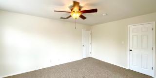 **APPLICATION RECEIVED** Spacious 5-Bedroom Retreat with 2-Car Garage & Prime Location Near Lackland AFB! Gallery 41