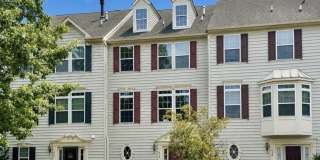 412 S GREENBERRY Lane Gallery 1