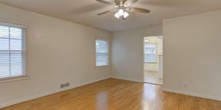 3115 32nd Street Gallery 27