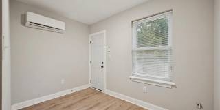 1236 W AIRDRIE Street Gallery 10