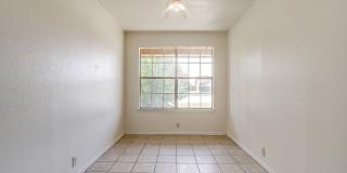 1203 N Nolan River Road Gallery 5