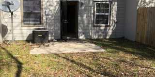 3 Bedroom Townhome Updated - Private Patio Gallery 6