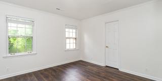 Newly Renovated 2-Bedroom Townhome in the Heart of Green Hills Gallery 11