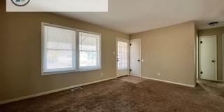 2 Bed 1 Bath House with Garage Gallery 3