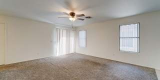 READY TO TOUR NOW! FRESHLY PAINTED INTERIOR! Great Home in Desirable Sheely Farms Neighborhood! READY TO TOUR NOW! FRESHLY PAINTED INTERIOR! Great Home in Desirable Sheely Farms Neighborhood! Gallery 6