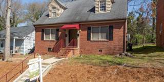 Spacious 1 Bedroom Duplex in Trinity Park, blocks from Duke! - Renovated  Pet Friendly Gallery 1