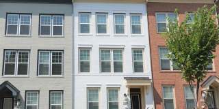 219 BALDWIN Street Gallery 1