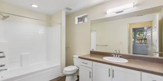 Theatre Square Apartments Gallery 12