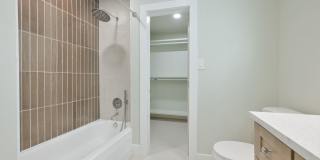 1 Bed 1 Bath Suite with Fenced Yard Minutes Away Clearwater Beach Gallery 16