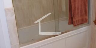 nice 4 bed in Newton Gallery 14