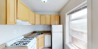 4721 S. Ellis Avenue Gallery 9