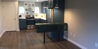 1703 Canterbury Street Gallery 1