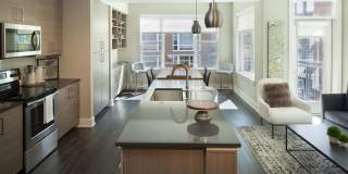 AMLI Riverfront Green Gallery 2